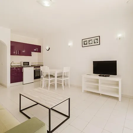Apartment Mar- Select Adults *